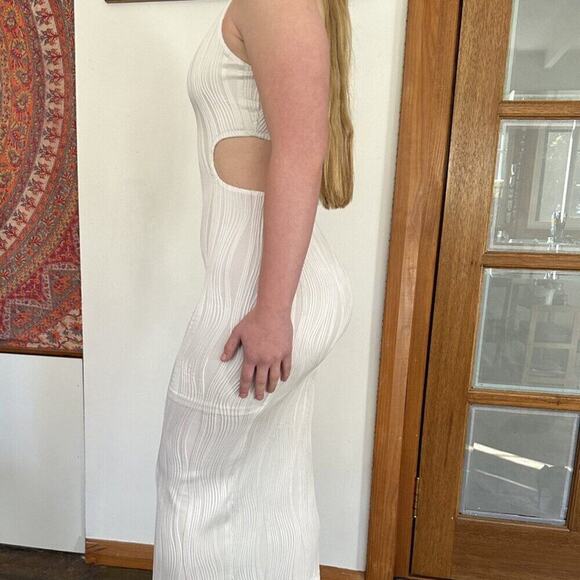 That's So Fetch Trami One Shoulder Cut Out Midi Dress Black 8/M NWT - Picture 14 of 14